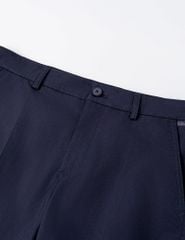 Quần short nam khaki phối thêu miệng túi