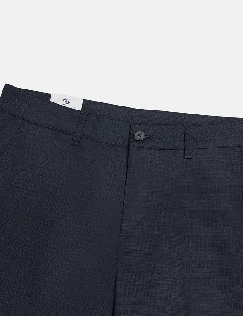 Quần short khaki nam in tràn họa tiết chìm