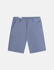 Quần short khaki nam túi chéo mác da trang trí túi sau
