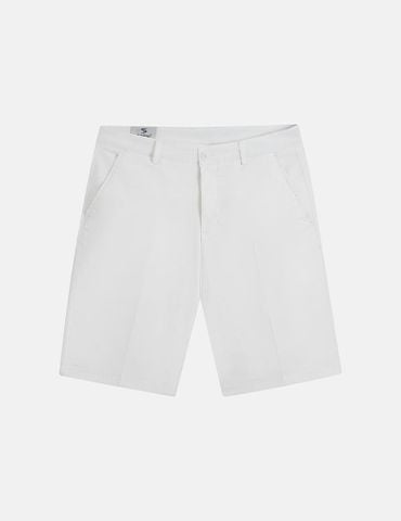 Quần short khaki nam túi chéo mác da trang trí túi sau