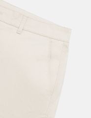 Quần short nam khaki cạp âu thêu logo túi sau