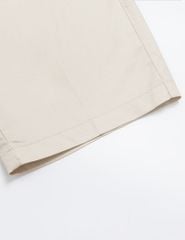 Quần short nam khaki cạp âu thêu logo túi sau