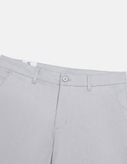 Quần short nam khaki cạp âu thêu logo túi sau
