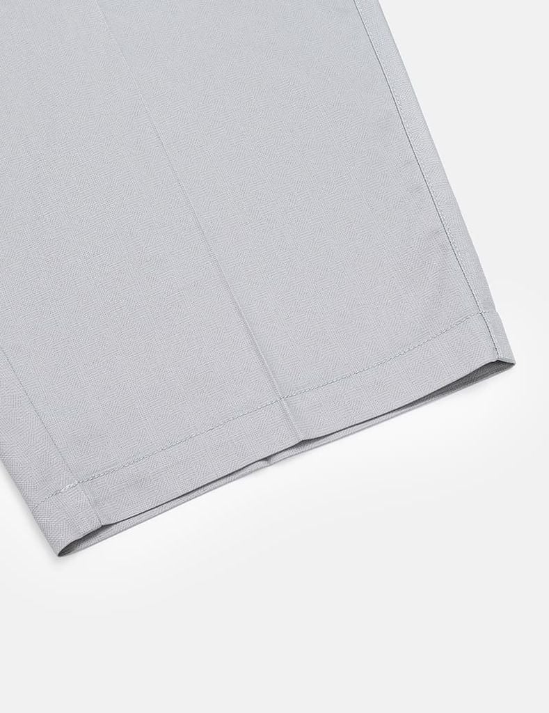Quần short nam khaki cạp âu thêu logo túi sau