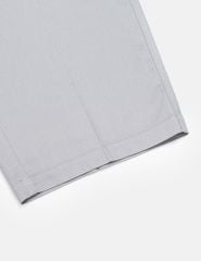 Quần short nam khaki cạp âu thêu logo túi sau