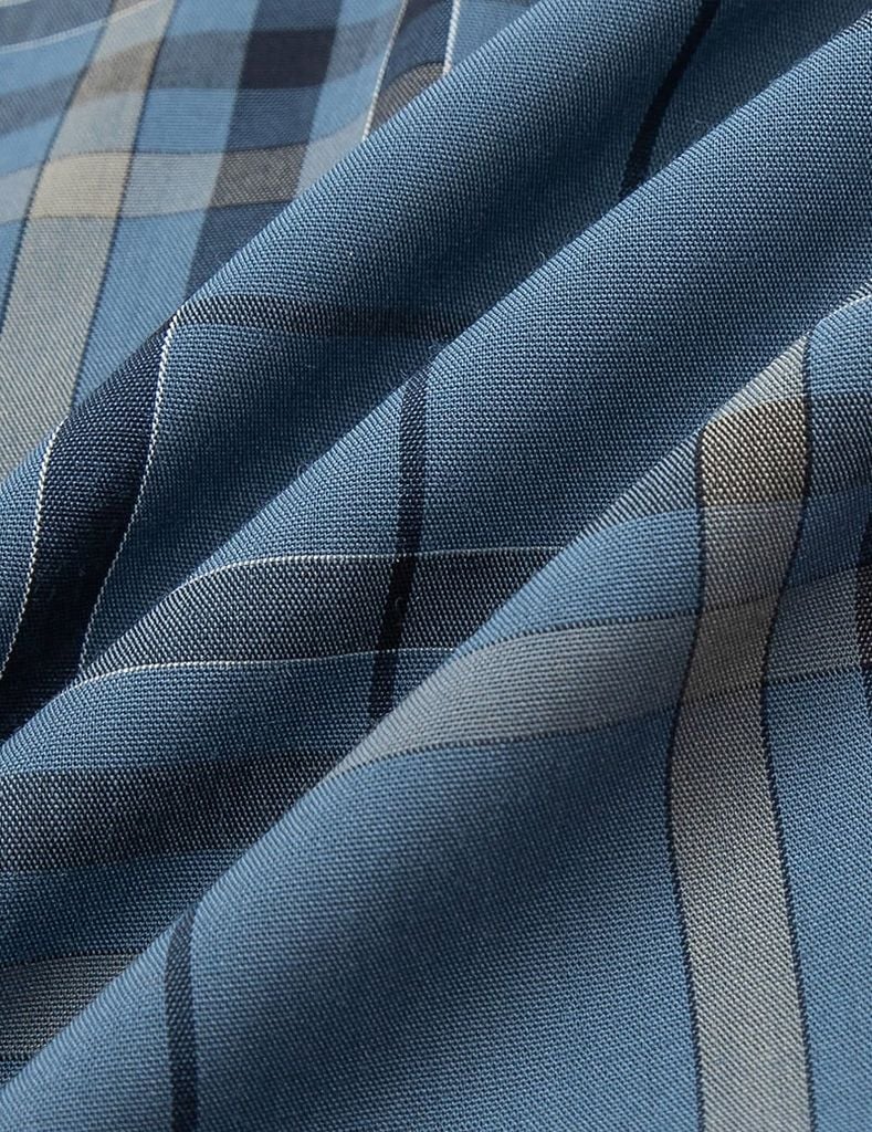 Áo sơ mi nam ngắn tay tà lượn không túi