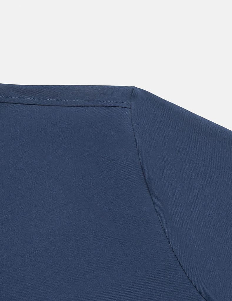 Áo T-shirt cổ tròn nam hình in trước ngực