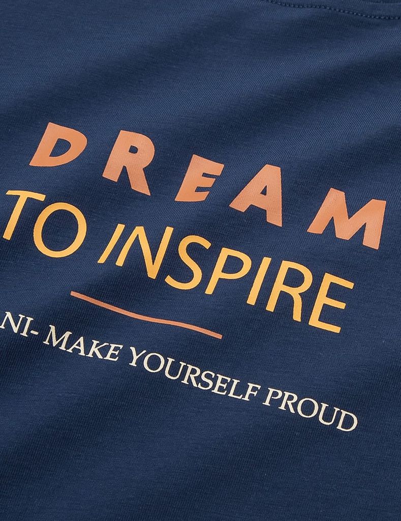 Áo T-shirt cổ tròn nam hình in trước ngực