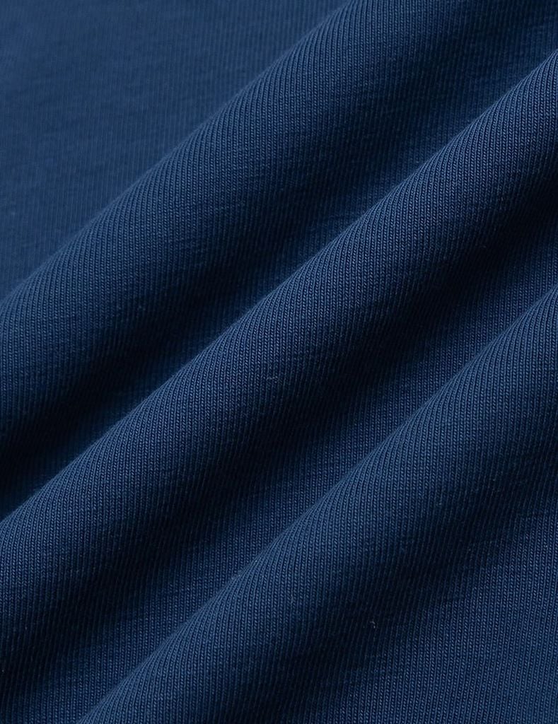 Áo thun dài tay nam cổ tròn hình in trước ngực