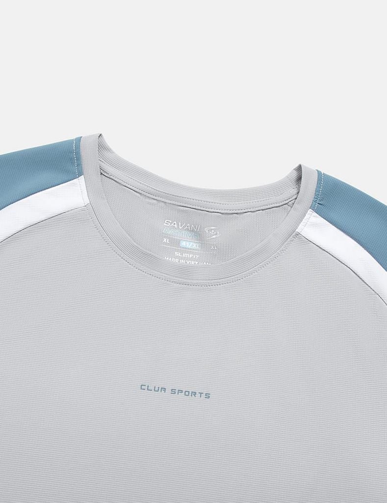 Áo t-shirt ngắn tay cổ tròn hình in trước ngực
