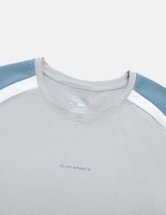 Áo t-shirt ngắn tay cổ tròn hình in trước ngực