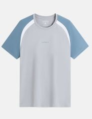 Áo t-shirt ngắn tay cổ tròn hình in trước ngực