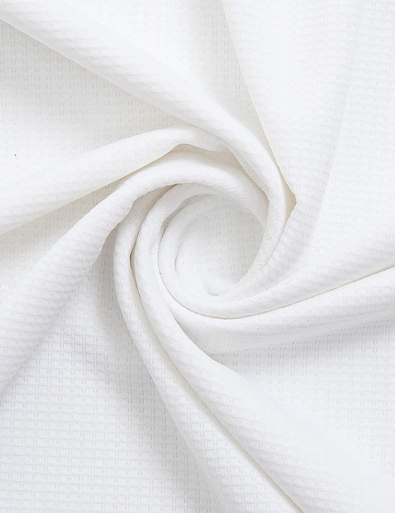 Áo t-shirt ngắn tay cổ tròn hình in trước ngực