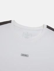 Áo t-shirt nam ngắn tay cổ tròn phối dọc vai