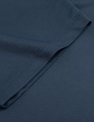 Áo thun nam ngắn tay cổ tròn vai in cao su
