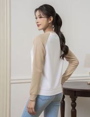 Áo nỉ cổ tròn nữ phối hình in giữa ngực