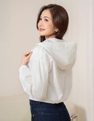 Áo gió nữ có mũ hình in trước ngực