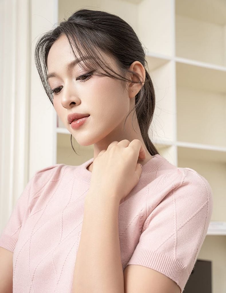 Áo len cổ tròn nữ cộc tay