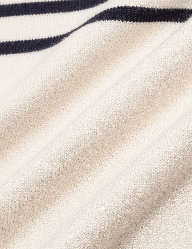 Áo len cổ tròn nữ dệt họa tiết ngang ngực