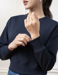 Áo nỉ cổ tròn nữ dáng crop mác dệt kẹp cổ sau