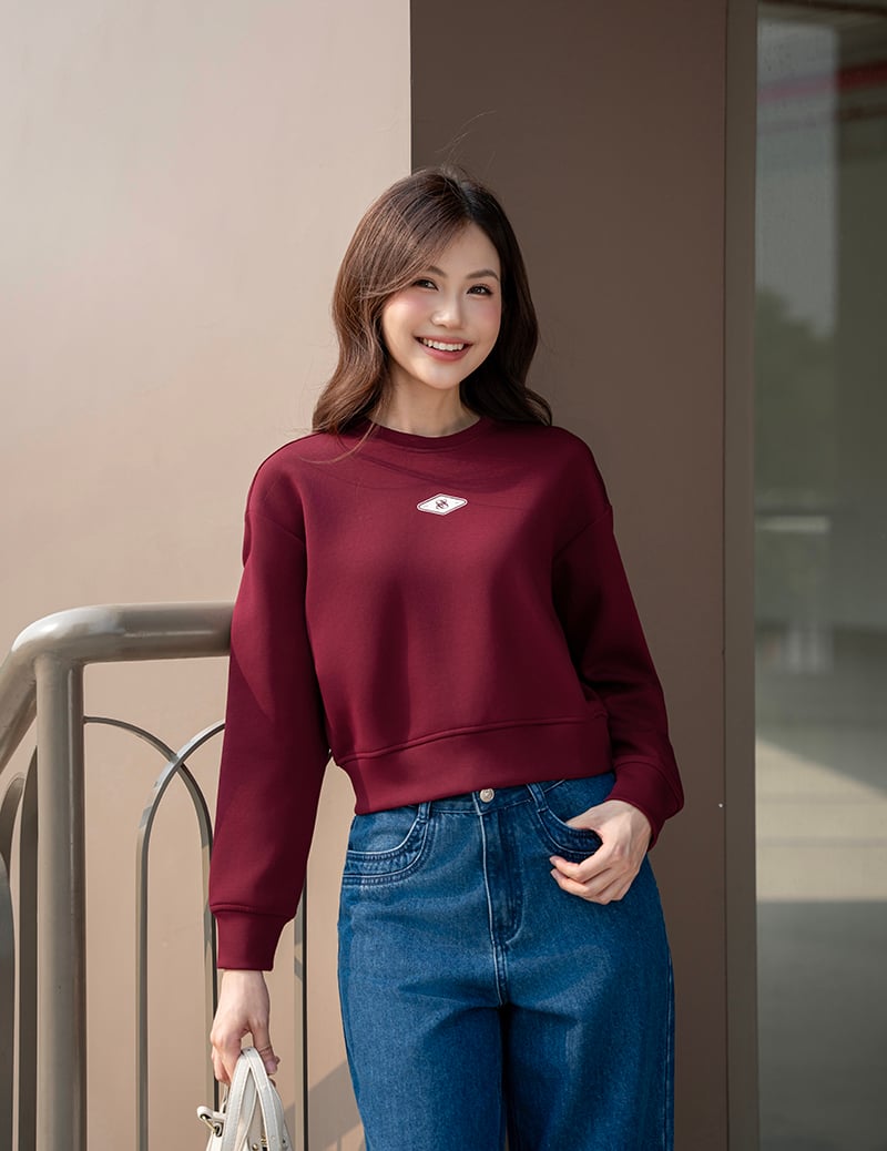 Áo nỉ cổ tròn nữ hình in trước ngực
