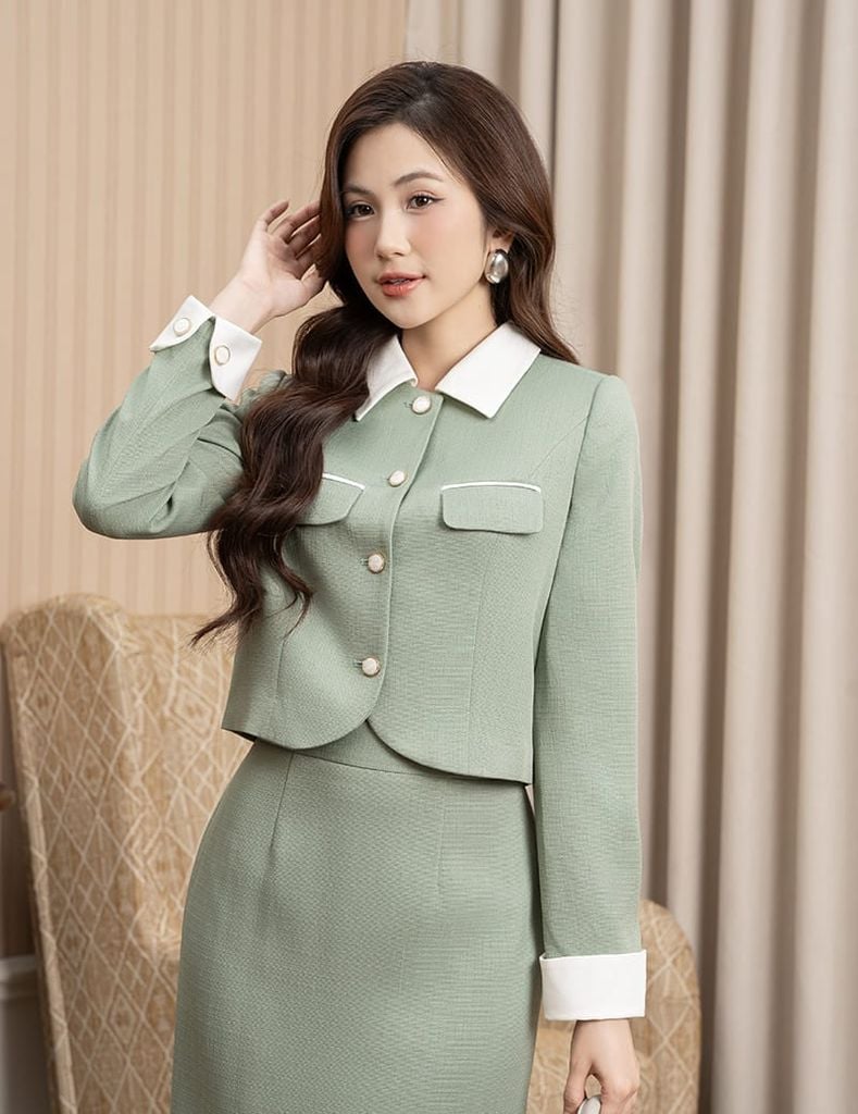 Bộ vest nữ cổ bẻ vải phối