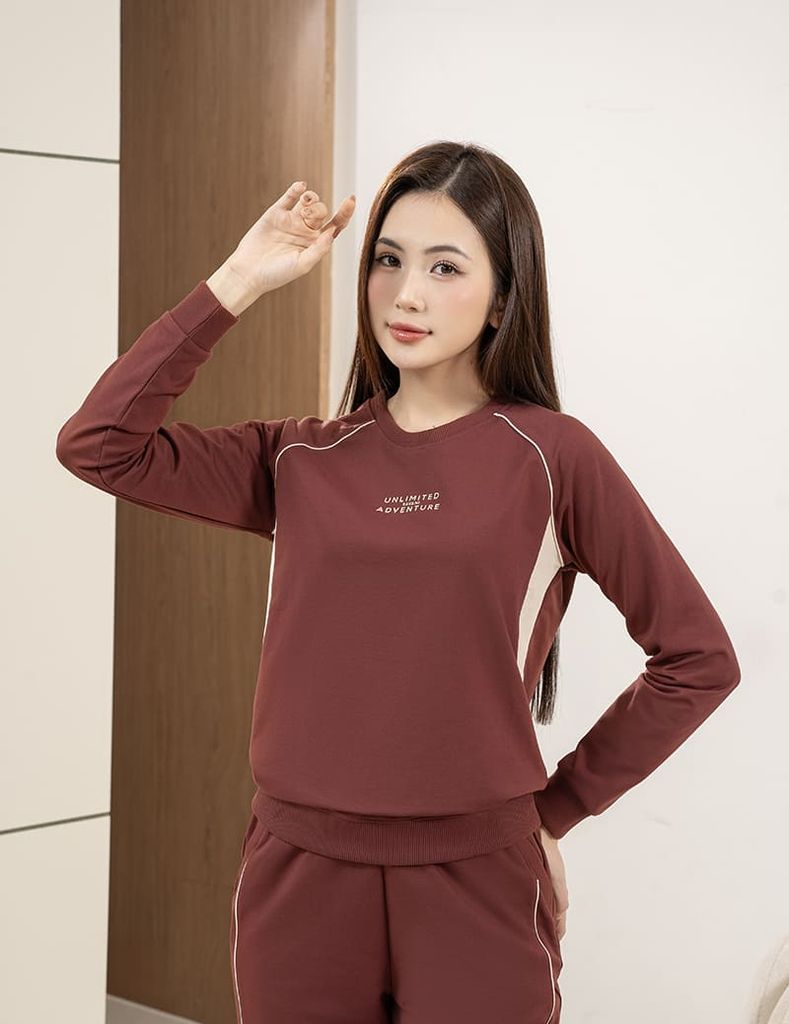 Bộ nỉ cổ tròn nữ hình in trước ngực