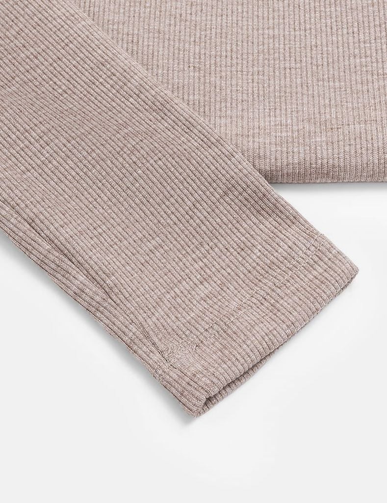 Bộ đồ thu đông cotton nữ cổ tim hình thêu giữa ngực