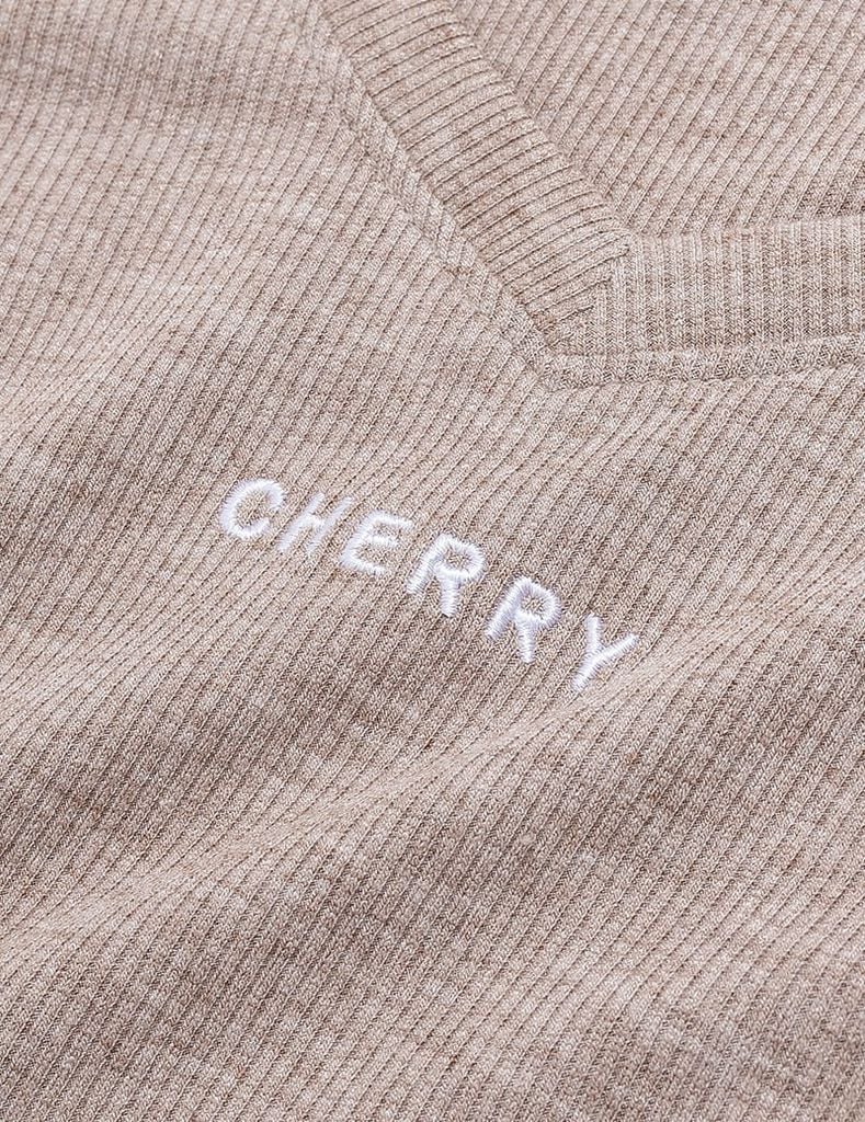 Bộ đồ thu đông cotton nữ cổ tim hình thêu giữa ngực