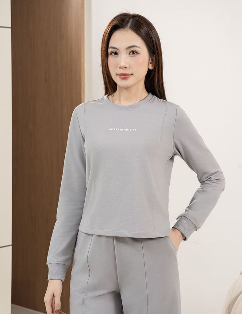 Bộ nỉ cổ tròn nữ hình in trước ngực