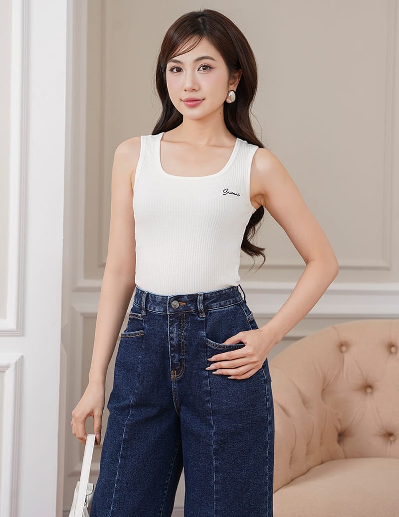 Áo ba lỗ nữ hình thêu nhỏ trước ngực