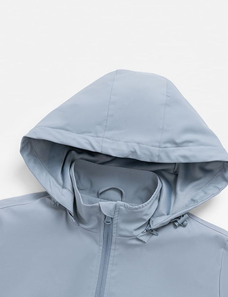 Áo gió có mũ nữ ngực in logo phối 2 bên sườn