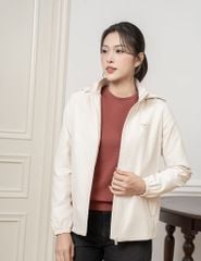 Áo khoác gió có mũ nữ hình in trước ngực