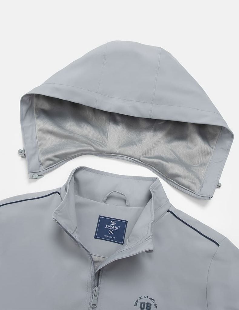 Áo khoác gió có mũ nữ hình in trước ngực