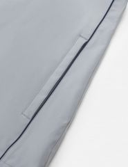 Áo khoác gió có mũ nữ hình in trước ngực