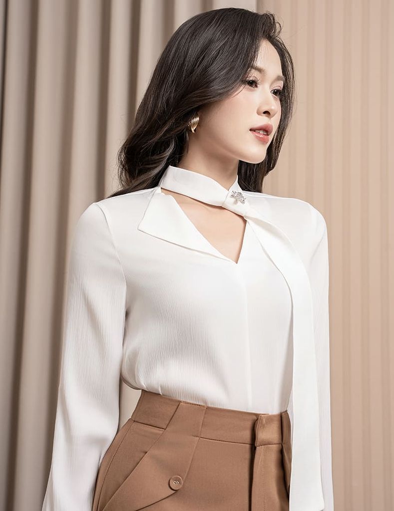 Áo sơ mi dài tay nữ cổ V