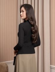 Áo thun nữ dài tay cổ cao gấu chéo cách điệu