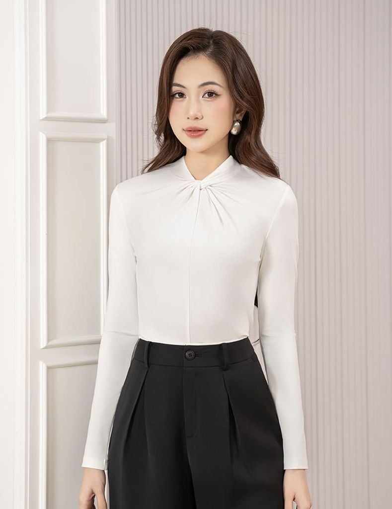 Áo thun dài tay nữ cổ vặn xoắn
