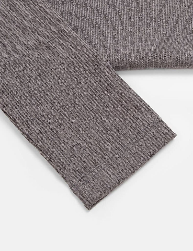 Áo thun dài tay nữ cổ tròn