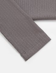 Áo thun dài tay nữ cổ tròn