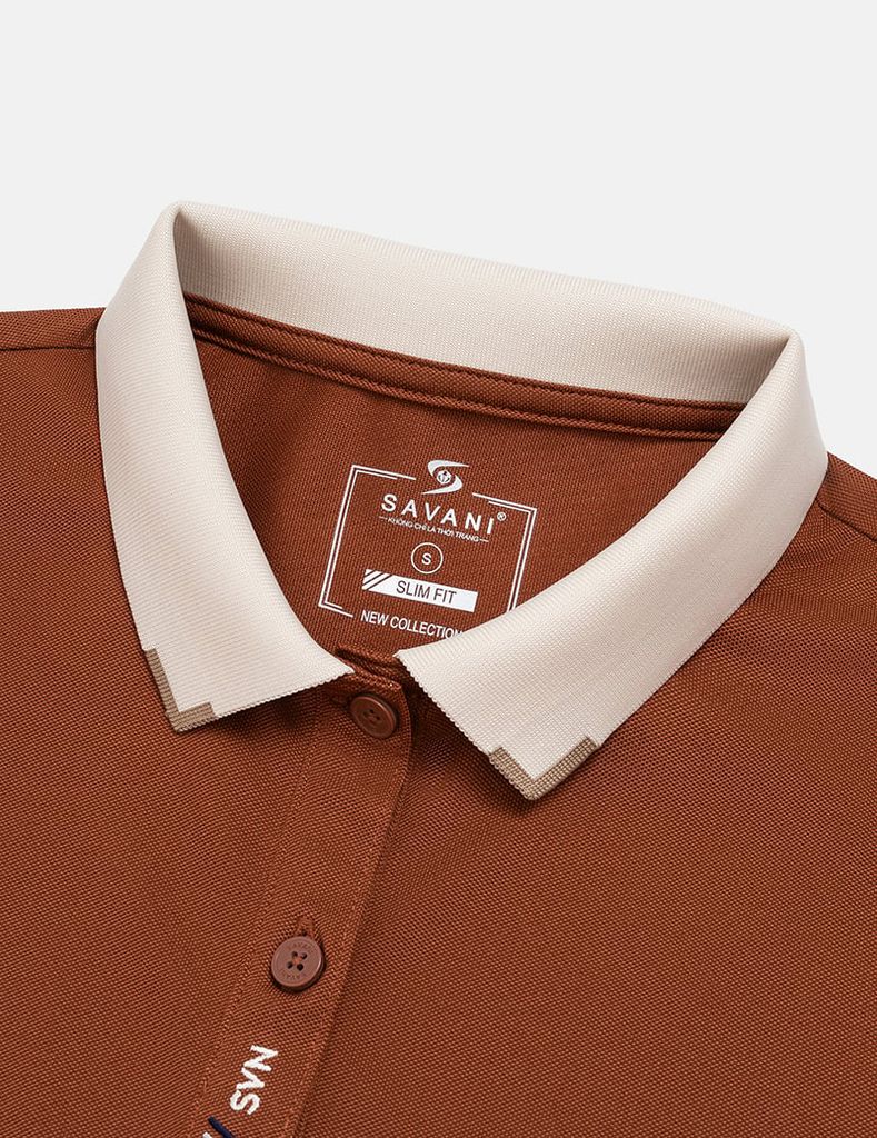 Áo polo nữ hình thêu ở nẹp cổ