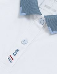 Áo polo nữ hình thêu ở nẹp cổ