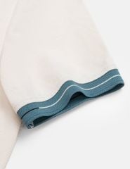 Áo polo nữ hình thêu trước ngực