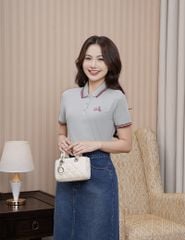 Áo polo nữ ngắn tay hình in trước ngực