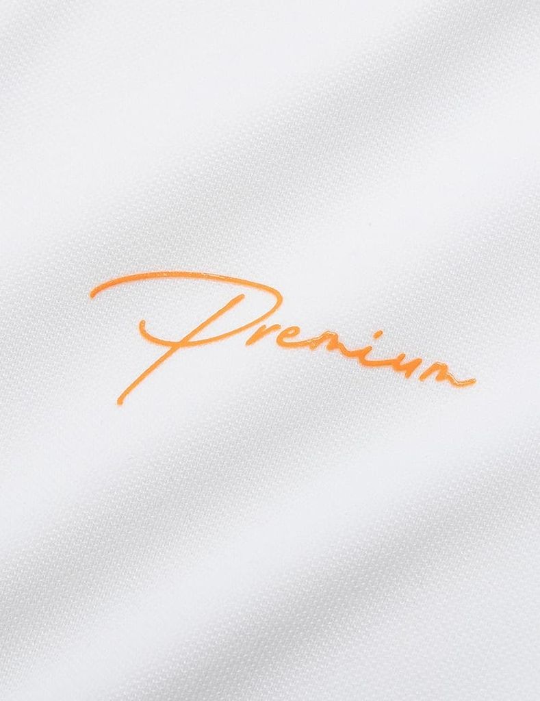 Áo thun ngắn tay có cổ nữ hình in trước ngực