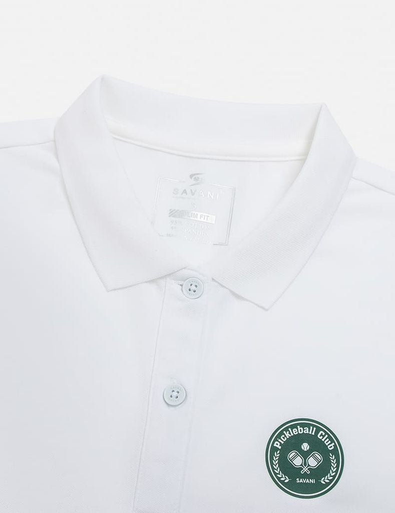 Áo phông có cổ nữ in logo trước ngực