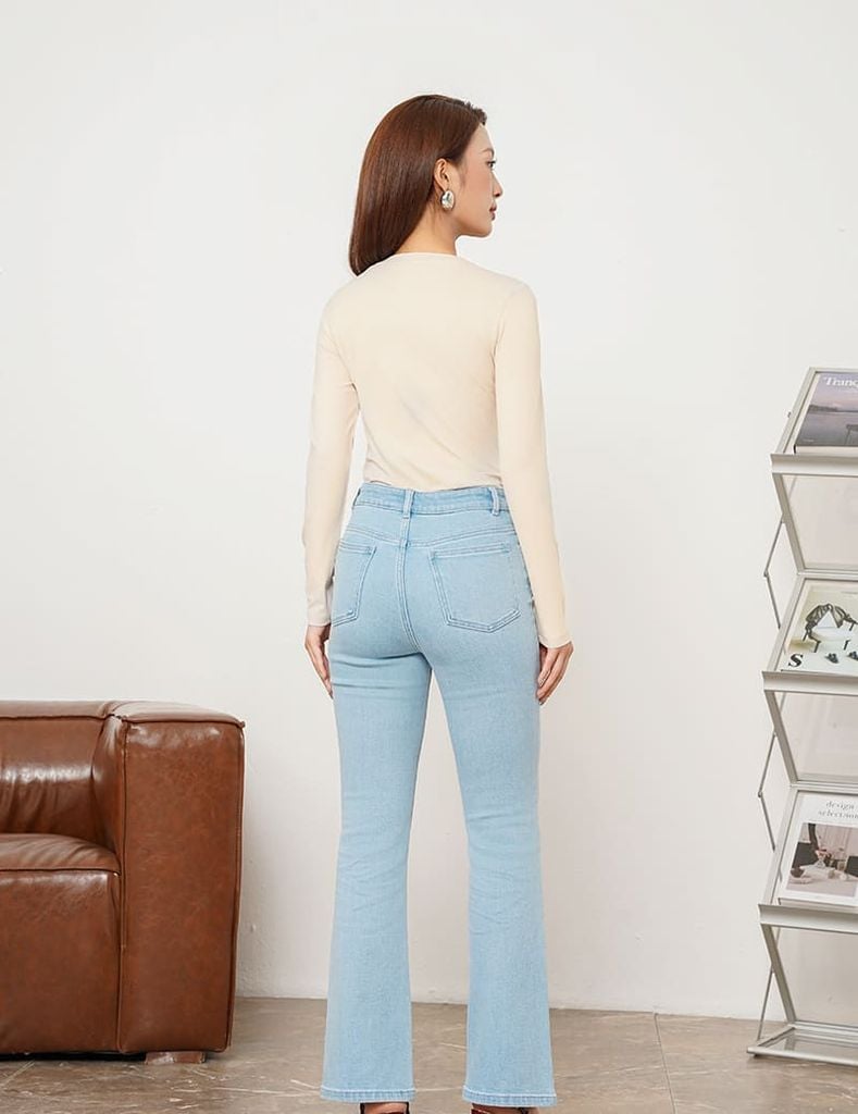 Quần jean nữ ống loe