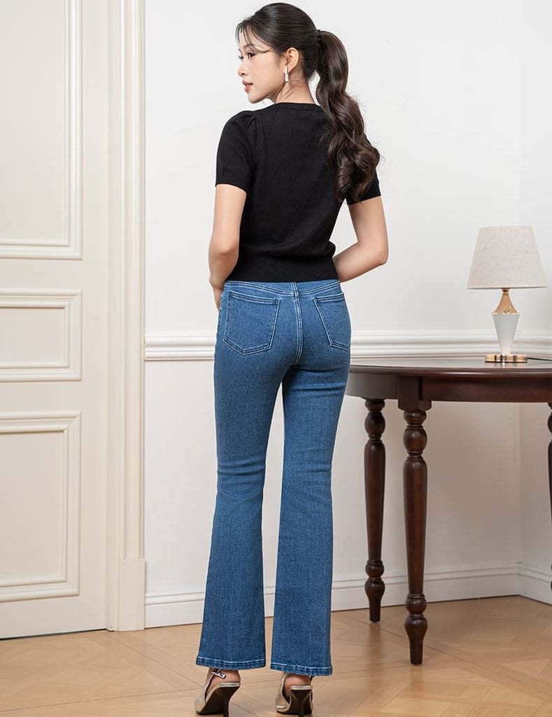 Quần jean nữ ống loe