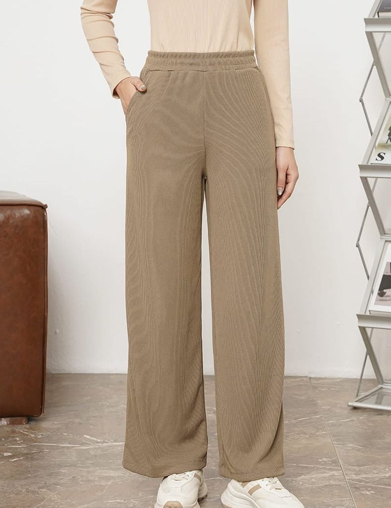 Quần nỉ nữ ống suông dáng rộng