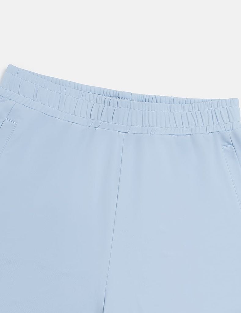 Quần short nữ dệt kim gấu xẻ sườn in trên gấu